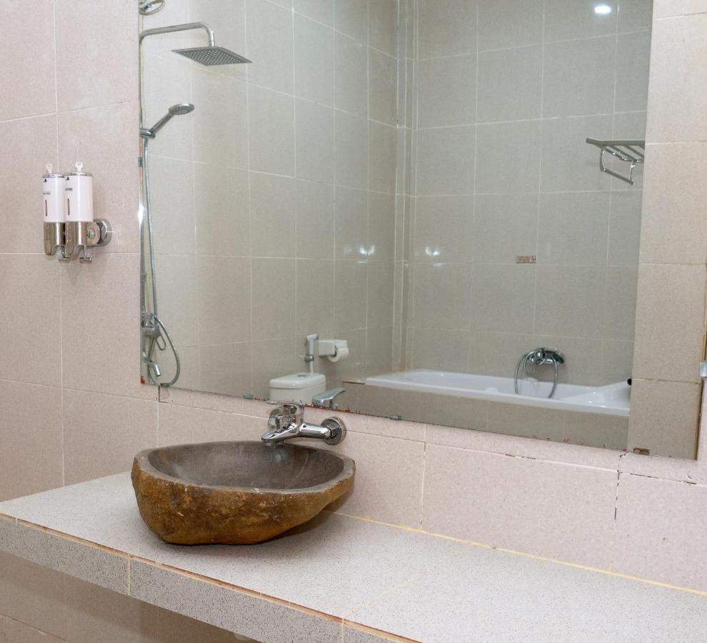 Monte Prundi Hotel Labuan Bajo Eksteriør bilde
